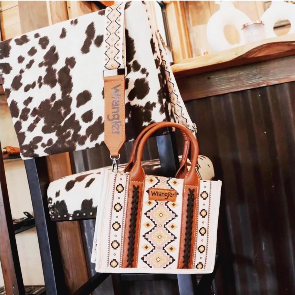 Wrangler Brown and Cream Patterned Tote - Picture 6 of 6